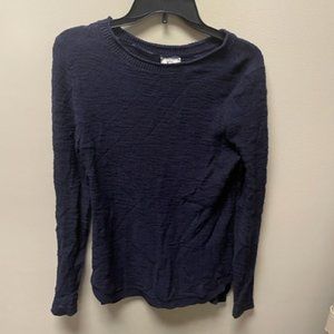 Navy longsleeve top